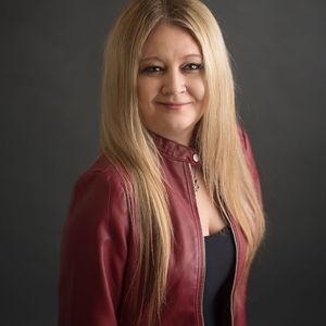 Meet your Posher, Niki